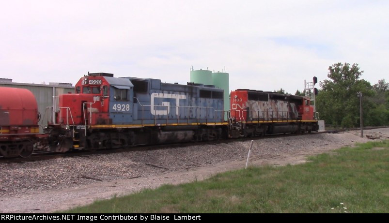 CN L588